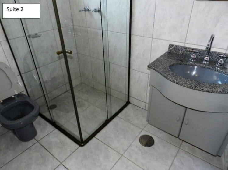 Casa à venda e aluguel com 4 quartos, 600m² - Foto 8