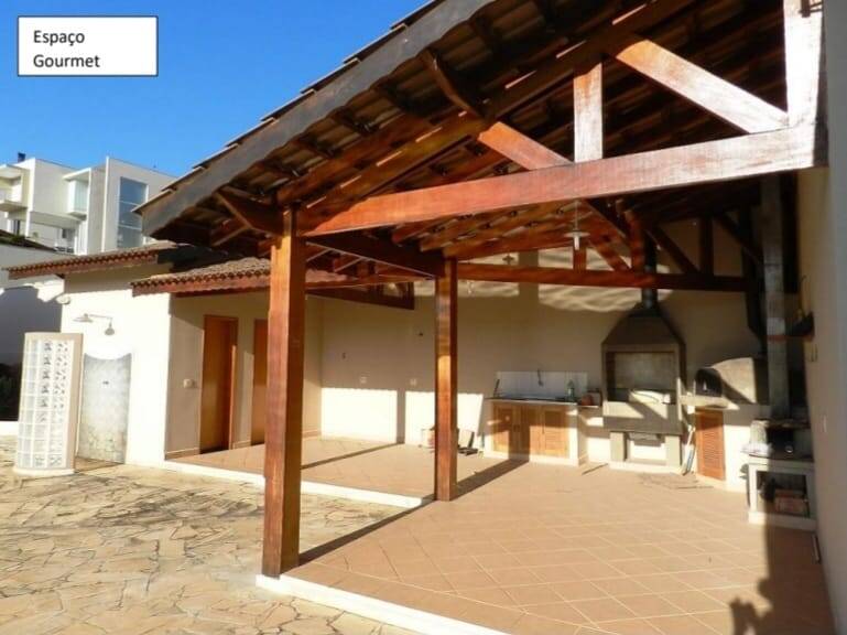Casa à venda e aluguel com 4 quartos, 600m² - Foto 11