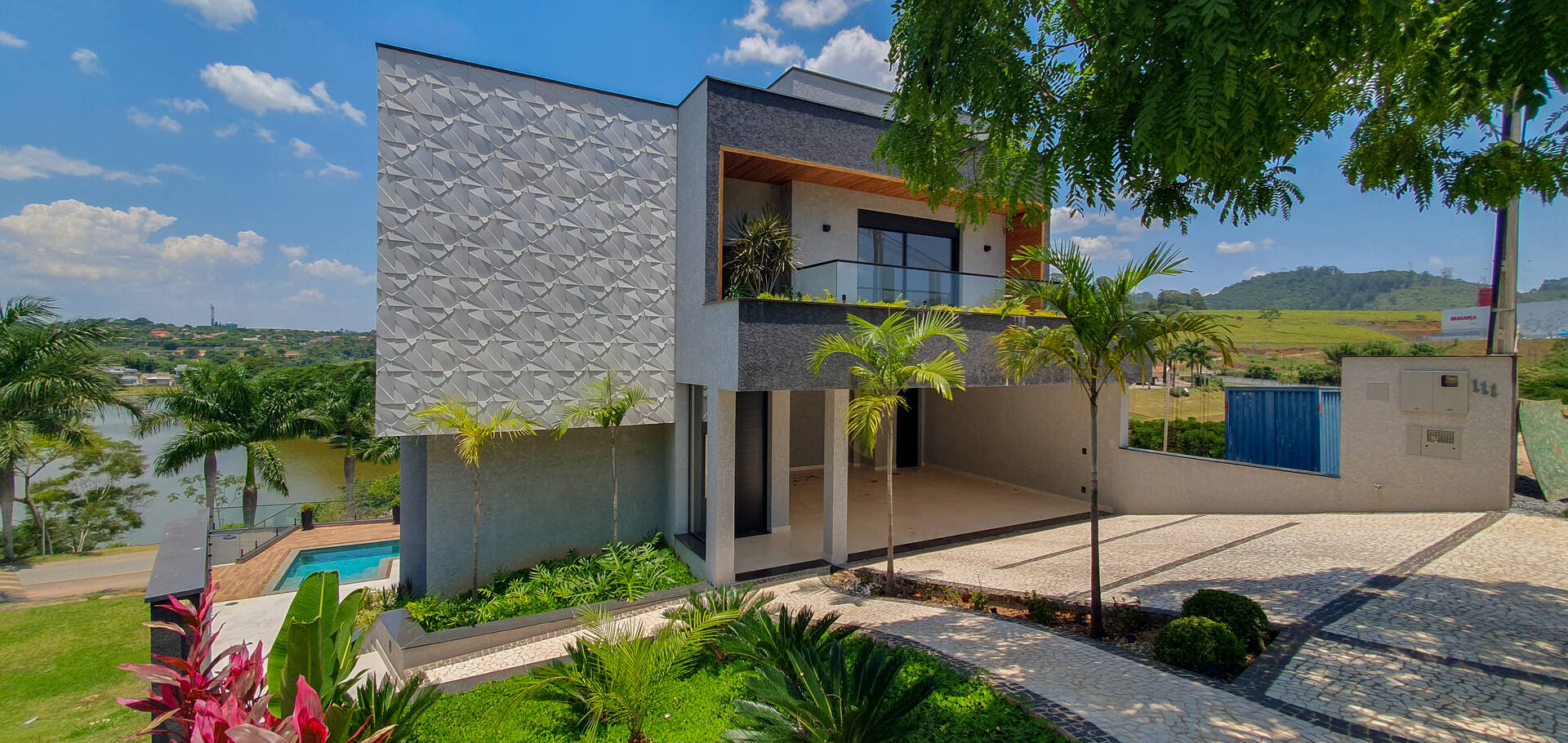 Casa à venda e aluguel com 4 quartos, 400m² - Foto 3