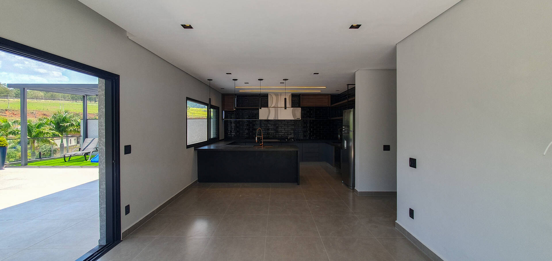 Casa à venda e aluguel com 4 quartos, 400m² - Foto 33