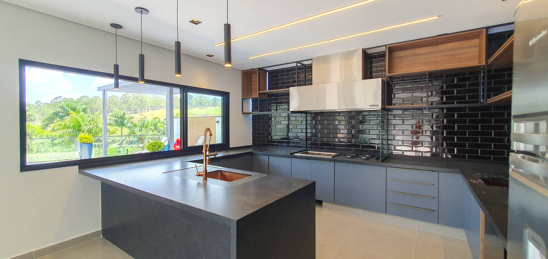 Casa à venda e aluguel com 4 quartos, 400m² - Foto 36