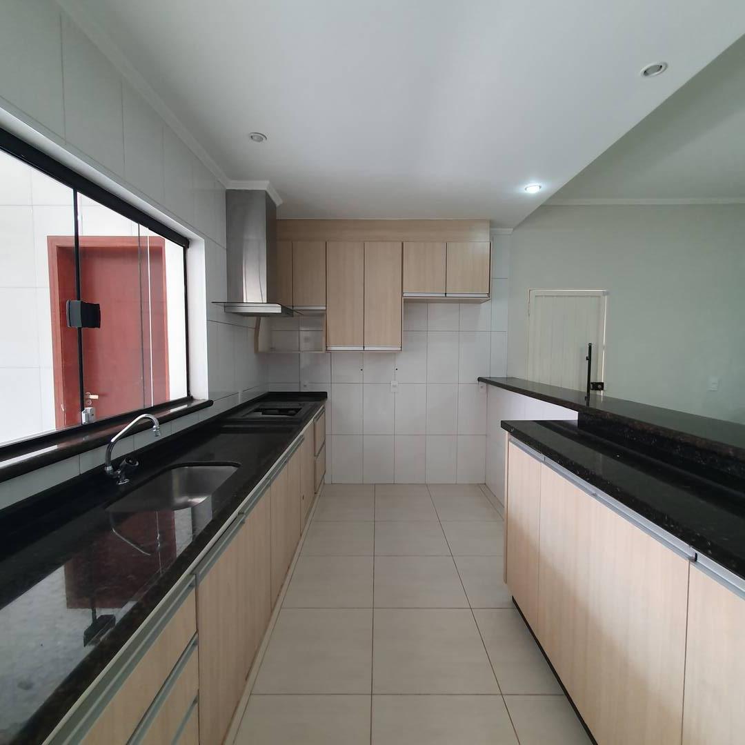 Casa à venda com 2 quartos, 125m² - Foto 22