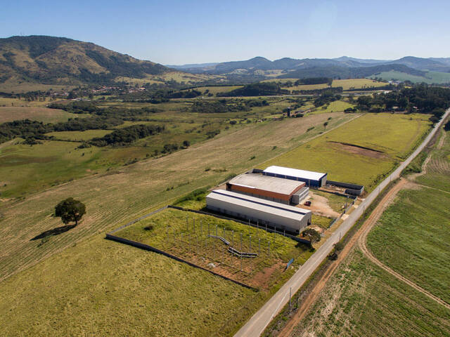 Terreno para Venda em Vargem - 4