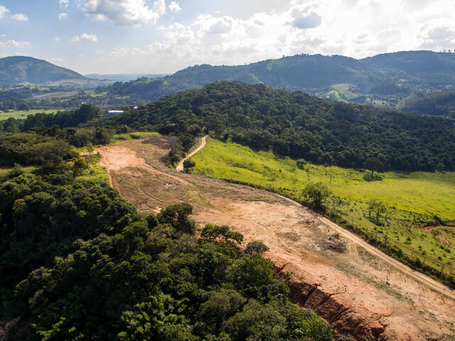 #857 - Área para Venda em Vargem - SP - 2