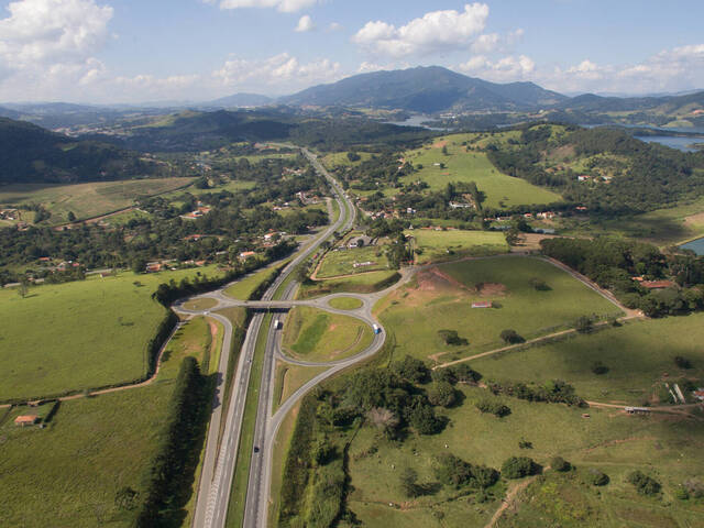 Área para Incorporação para Venda em Vargem - 5