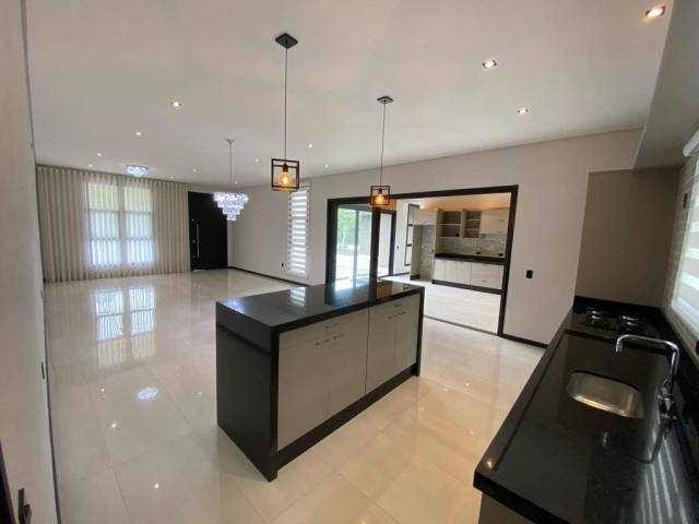 #879 - Casa para Venda em Bragança Paulista - SP - 3